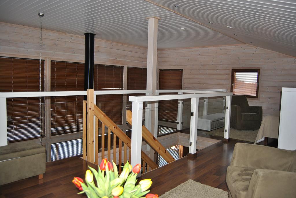 Kiurunrinne Villas Virasoja Rum bild