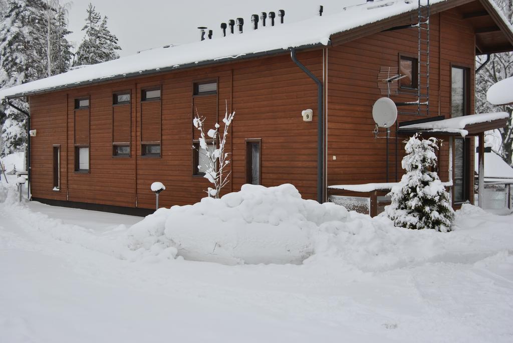 Kiurunrinne Villas Virasoja Rum bild