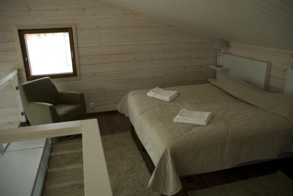 Kiurunrinne Villas Virasoja Rum bild